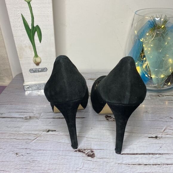 🌷  Banana Republic🌷 Black Suede Pumps - Picture 7 of 13